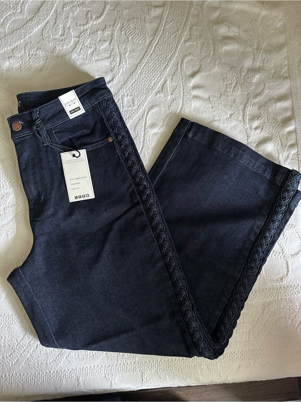 223 NWT Judy Blue Dark Blue Wide Leg Jeans with Braided Side Trim Size 5/27